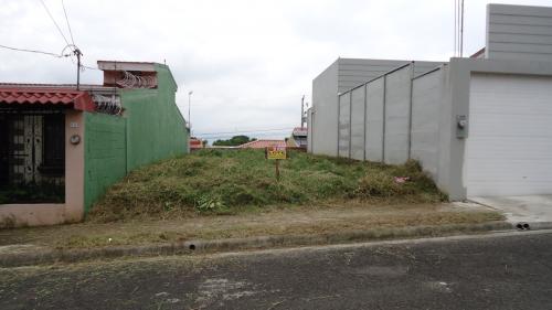 Lindo lote en san pedro de santa barbara de heredia