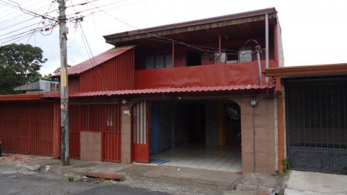 Linda casa en alajuela son dos casas