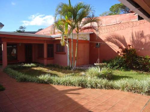 TK-Casa de 1 planta con jardín en Santo Domingo, Heredia