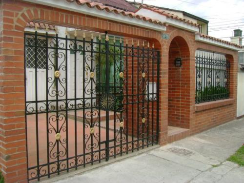 HIERRO FORJADO: PORTONES y más