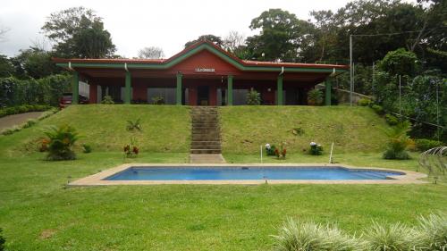 Preciosa quinta en naranjo