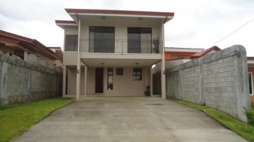 Preciosa casa en recidencial privado