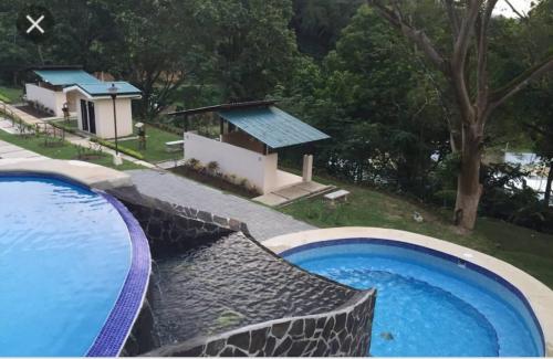 Bella casa en Playa Herradura, Jacó Costa Rica