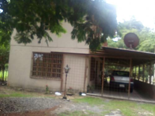 Vendo Bella Villa Campestre en La Victoria de Sarapiqui