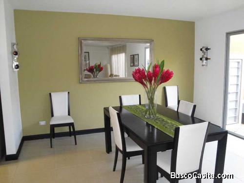 Cercano al Country Club