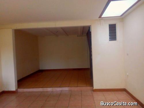 SE ALQUILA APARTAMENTO EN LA AURORA DE HEREDIA