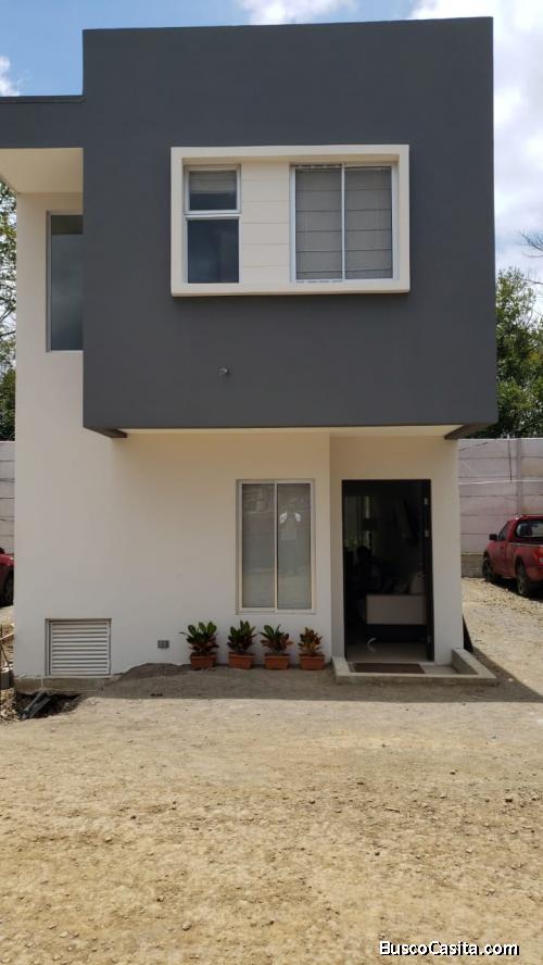 Casa nueva en Condominio Brisas del Bosque, Granadilla 