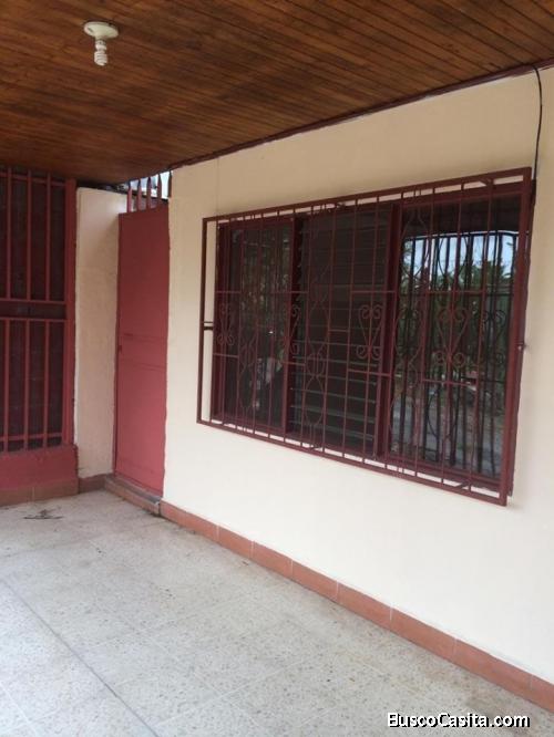 Se vende casa en Desamparados V#62