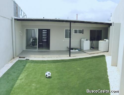 Se vende MODERNA CASA