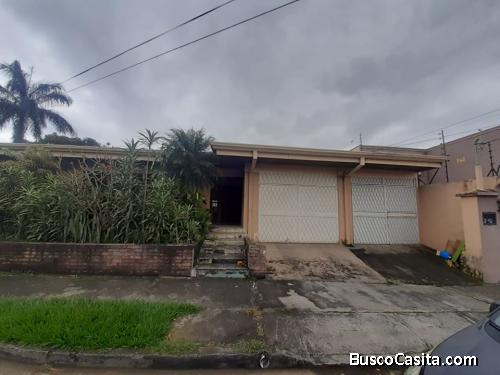 ALQUILO CASA EN LA CIUDAD DE ALAJUELA-URBANIZACIÓN EL CAFETAL
