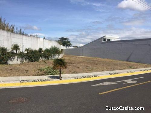 V#124 VENTA DE LOTE EN CARTAGO