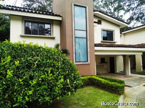 V#106 VENTA DE CASA EN CIUDAD COLÓN