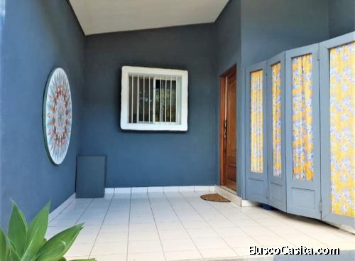 V#41  Alquiler de casa ubicada en Urbanización Río Oro de Santa Ana