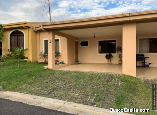 V#79  Venta de Casa en condominio ubicado en San Francisco de Heredia.