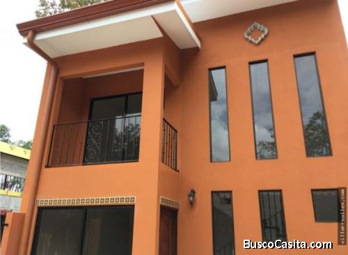 V#18  Venta de casa para estrenar ubicada en Ciudad Colón.