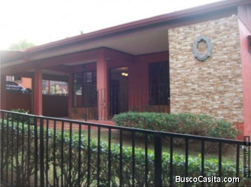 V#09 VENTA DE CASA CON APARTAMENTOS SANTA