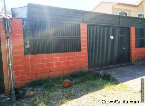 V#33 Venta de casa ubicada en Ciudad Colón  