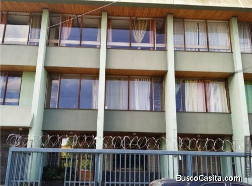 V#66  Apartamento en venta en condominio ubicado en Barrio Dent. 
