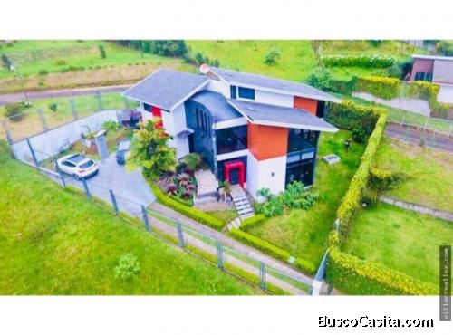 V#116  Venta de casa estilo Contemporánea ubicada en San Isidro de Heredia 