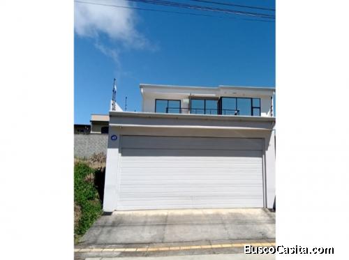 V#133 Preciosa casa en venta/ San Isidro-Heredia