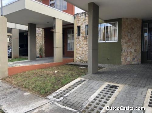 V#93 Cómoda casa en Venta/ San Francisco-Heredia  