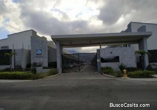 V#140 Cómodo Apto en venta/ Paso Ancho