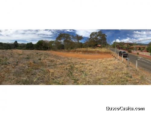 V#55 Amplio Lote en venta/ Atenas