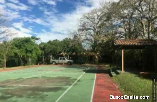 V#156 Amplio Lote con casa en venta/ Santa Ana 