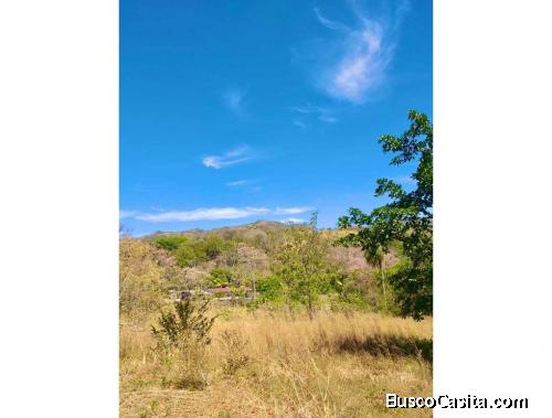 Amplio Lote en venta/ Atenas