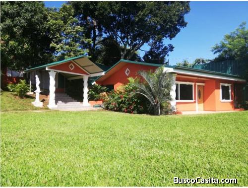 Amplias casas en alquiler/Grecia