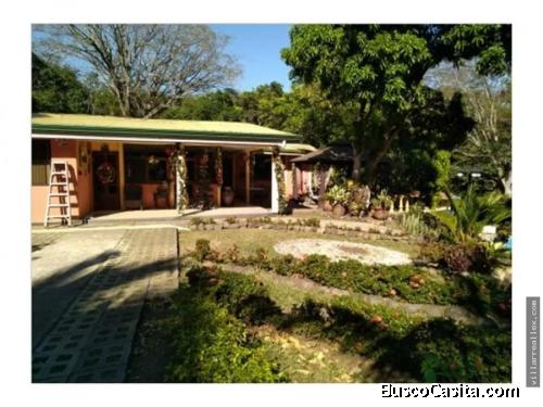 V#72 Atractiva Quinta en venta/ Atenas 