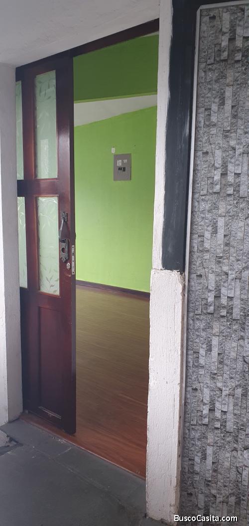 Alquilo apartamento muy centrico y seguro