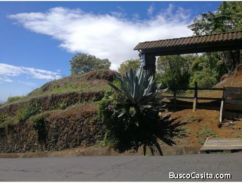 V#130 Lote con vista en venta/Heredia