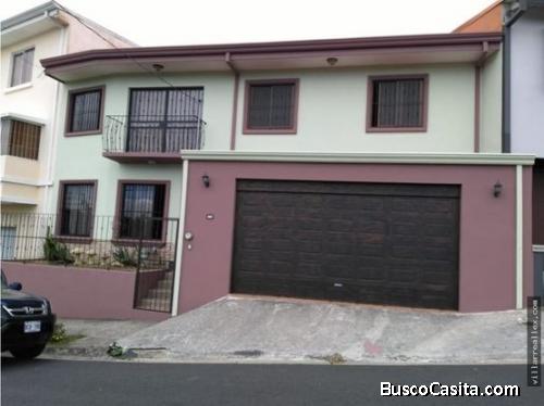 V#07 Confortable casa en venta / Escazú