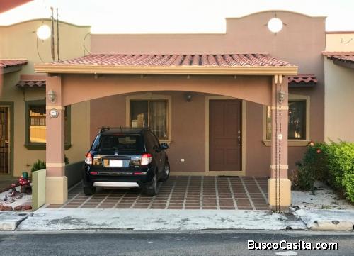 OPORTUNIDAD !!! SE VENDE CASA EN COND MERCEDES SUR-HDA ¢59.5 MILLONES