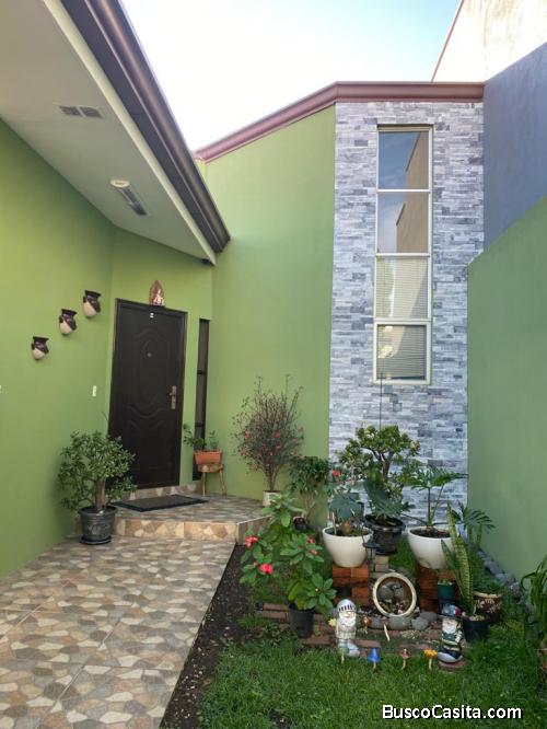 Casa en Condominio Vistas de Monserrat en Tres Ríos / House in Condominium Vistas de Monserrat in Tr