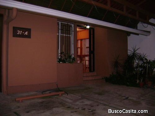 SE ALQUILA APARTAMENTO, EN MONTERREY DE MONTES DE OCA