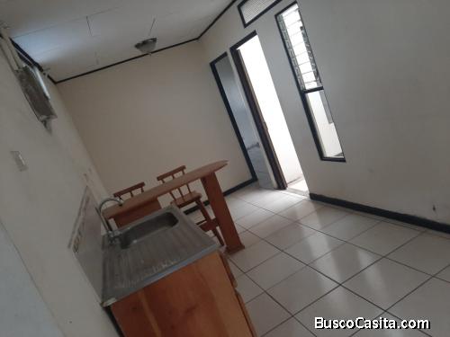 ALQUILO CASA DE DOS HABITACIONES EN SAN RAFAEL ABAJO DESAMPARADOS