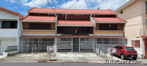 RAH OFC #20-1882 Alquiler de Espectacular Apto en San José