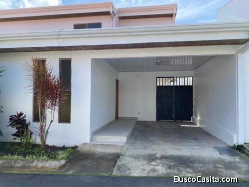 RAH OFC #21-12. Casa en Alquiler en San José