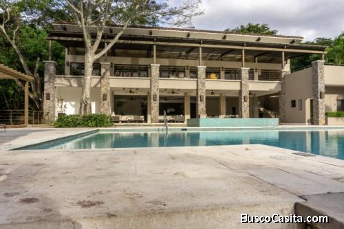 RAH OFC #21-7 apartamento en alquiler en 	Santa Ana