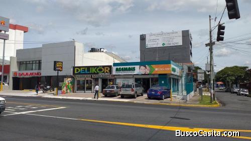 RAH OFC #20-1531. En venta mini súper. San José 