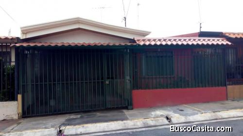 RAH OFC #21-25  Comoda Casa en Venta. Heredia