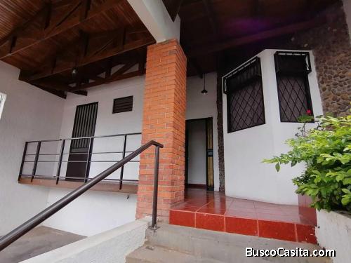 MLS 21-186 Alquiler de casa en MORAVIA-SAN JOSE