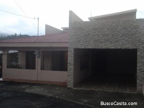 RAH OFC #20-1742 casa en venta en Grecia 
