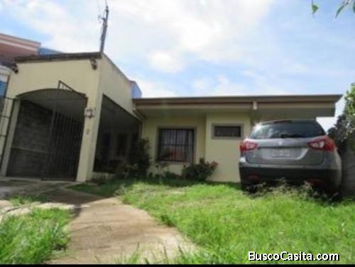 RAH OFC  #21-168. Preciosa casa en venta. Alajuela