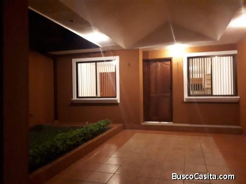 Se alquila Casa en Condominio Desamparados San Jose