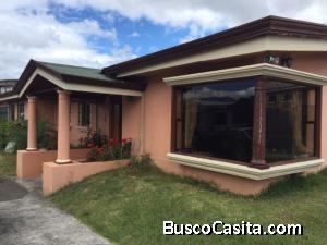 RAH OFC #20-249. OPORTUNIDAD DE ENSUEÑO. CASA EN VENTA. CURRIBAT