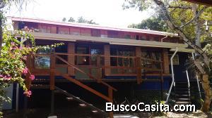 RAH OFC #20-610. AMPLIA CASA EN VENTA. ESCAZÚ