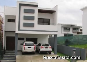 RAH OFC #21-388 casa en venta en Curridabat